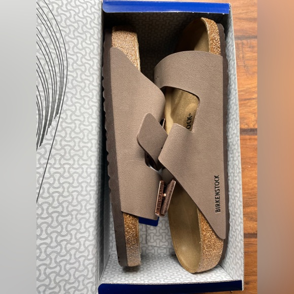 Birkenstock Other - Birkenstock Arizona mens 10/43 brand new!